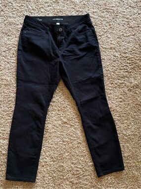 Liz Claiborne Black High-Rise Skinny Pants